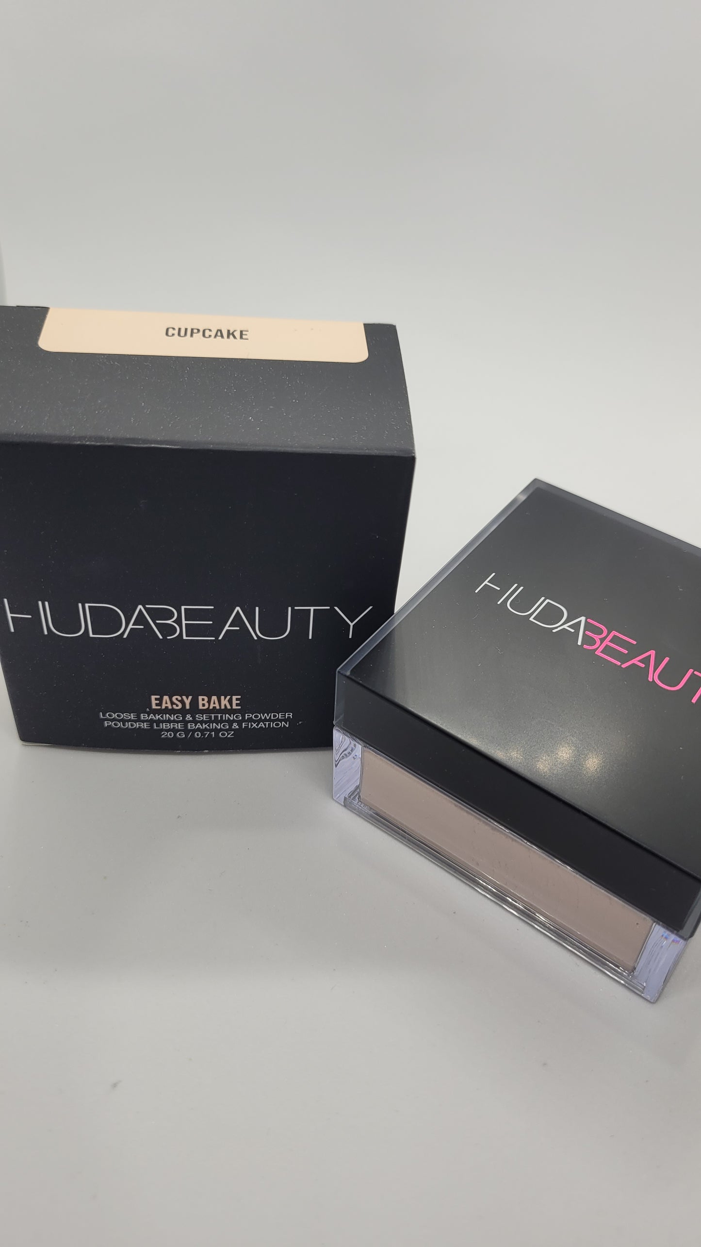 Huda Beauty Easy Bake Loose Baking & Setting Powder 20gm - Cupcake